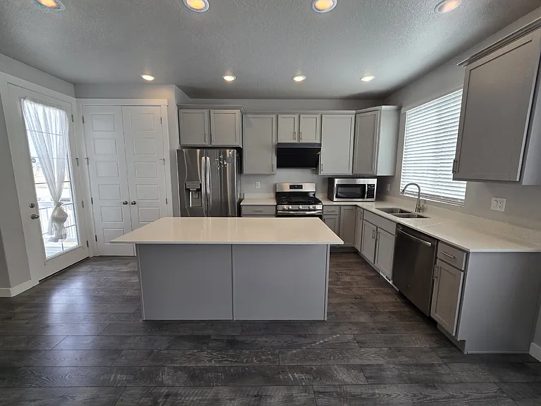 3347 W Lazy J Ln — Photo 3