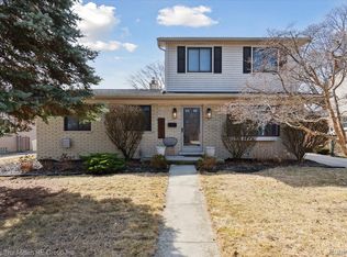 11667 Parkview Dr, Plymouth, MI 48170