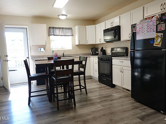 3rd image of 2027 Ketner Ave