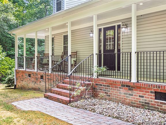 3rd image of 5526 Echo Ln