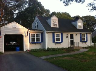 24 Lake Dr, North Kingstown, RI 02852