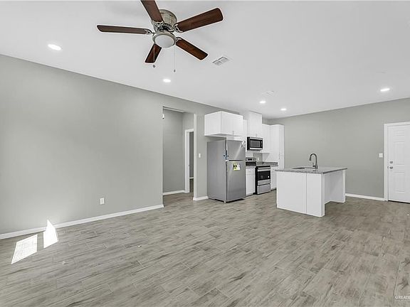4th image of 1500 Heritage Dr #1