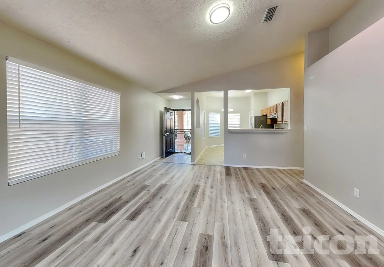 6709 La Rocca Road NW Albuquerque NM — Photo 2