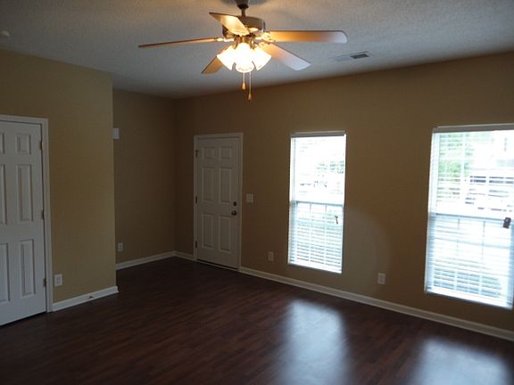 2nd image of 408 Briarwood Dr