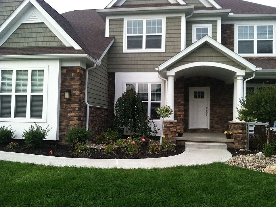 2nd image of 2097 E Park Dr