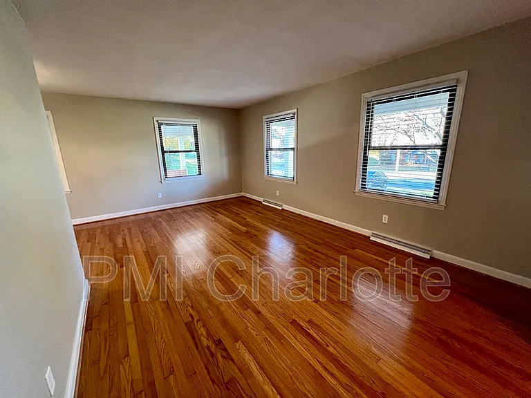 528 N Carolina Ave — Photo 6
