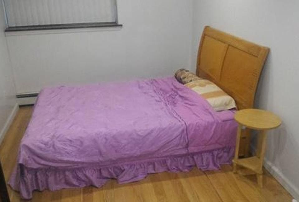 2nd image of 13218 Sanford Ave APT 2B