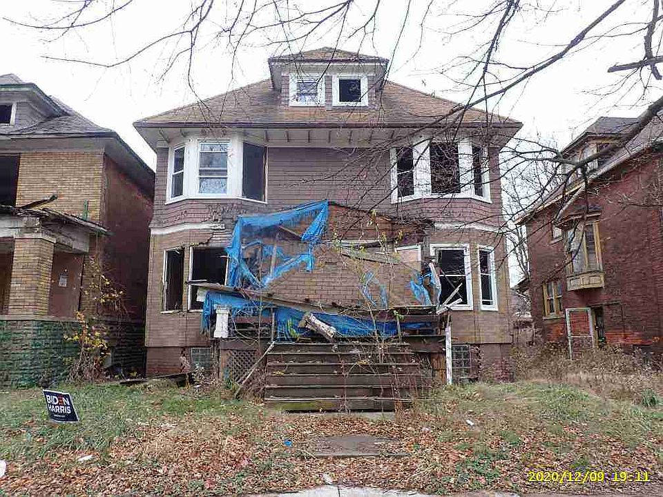 3293 Lothrop