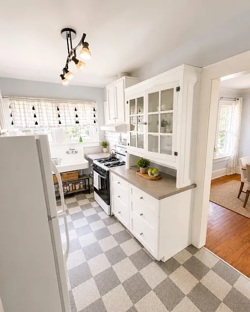 2 bed, 1100 sqft, $2,050 — Photo 4