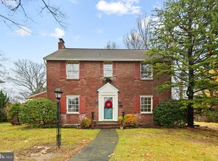 35 Colonial Ridge Dr, Haddonfield, NJ 08033