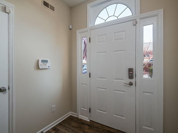 3rd image of 2108 Taborlake Cir