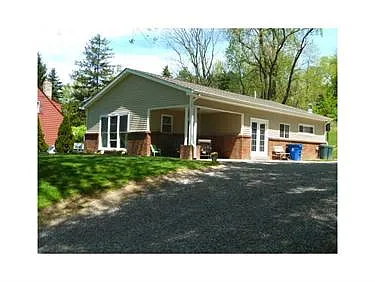 215 McJunkin Rd photo 1