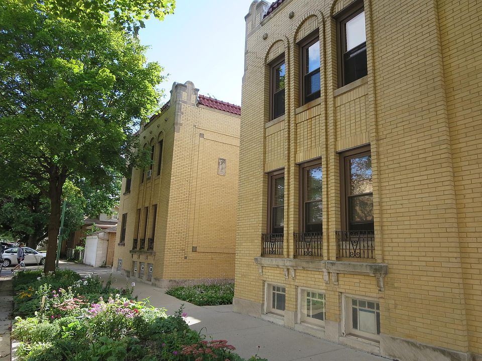 1st image of 3546 N Meade Ave Floor 1