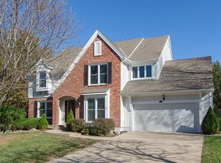 15729 Ash St, Overland Park, KS 66224