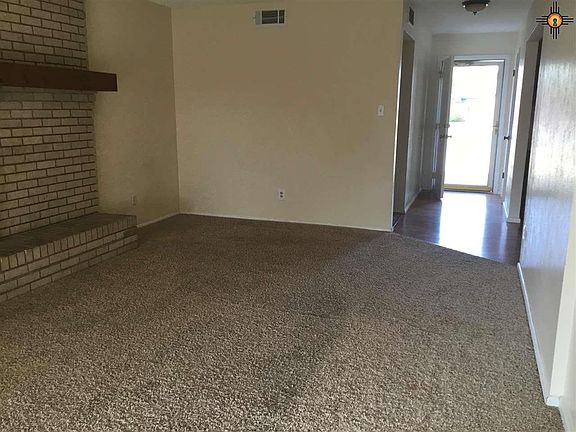 3rd image of 1009 W Christopher Dr