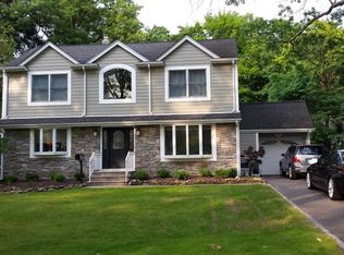 39 Chestnut Dr, Glen Rock, NJ 07452