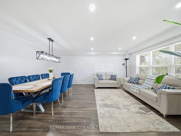 20 Webb Ave #UPPER — Photo 7