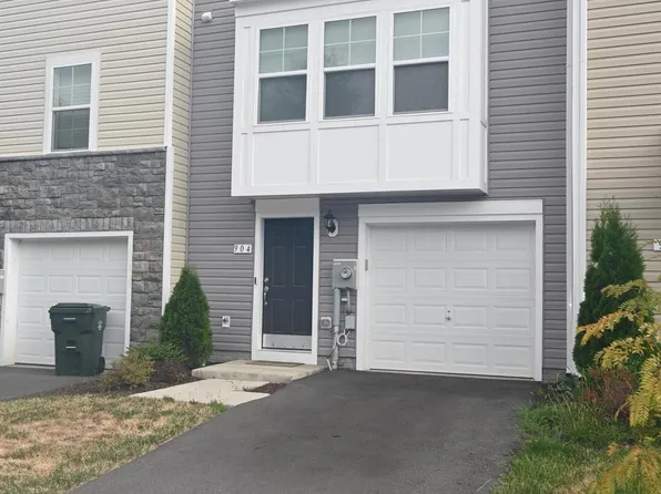 904 Mercer Dr, Hagerstown, MD 21742