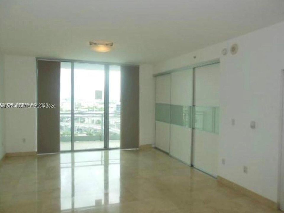 2nd image of 90 SW 3rd St APT 1811