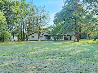 108 County Road 1102, Streetman, TX 75859