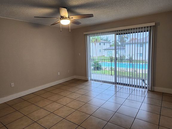 5th image of 2311 NE 2nd St #20