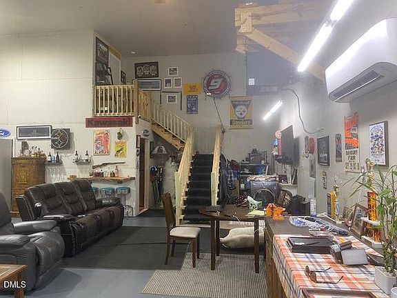 4th image of 167 Rock Mill Rd