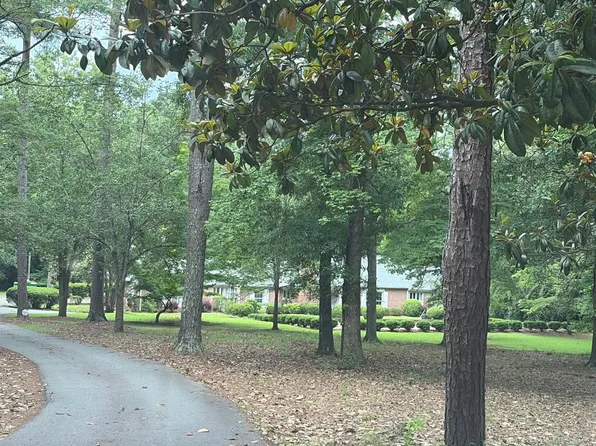 887 Cameron Mill Rd, Lagrange, GA 30240
