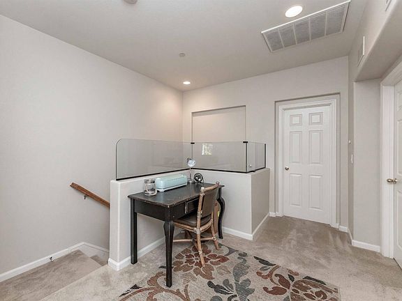 4th image of 1335 Incline Dr Unit 3