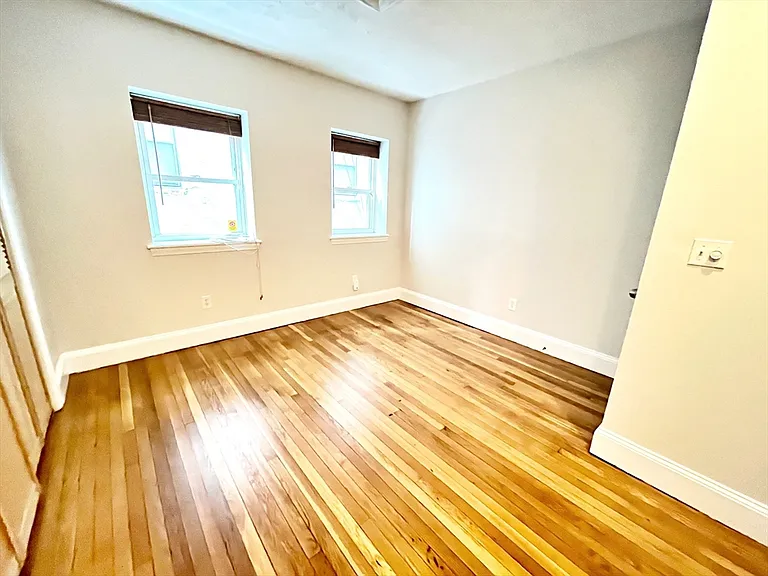 182 Cottage St #101 — Photo 18
