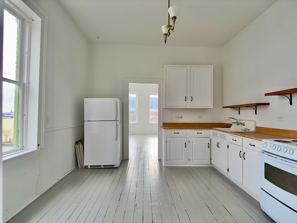 1st image of 600-608 E Main St #5