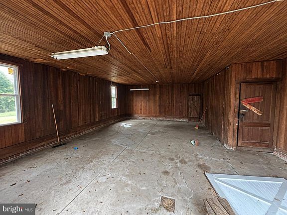 4th image of 525 Grand Ave