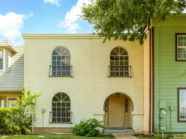 6512 SPRING MANOR ST, San Antonio, TX 78249