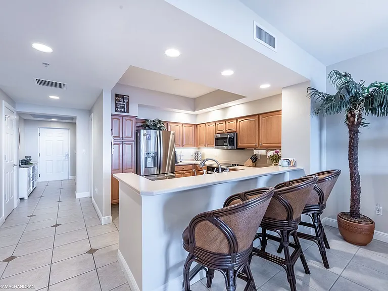 3313 Sunset Key Cir #403 — Photo 14