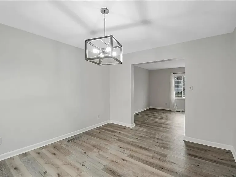 810 Centennial Dr — Photo 10
