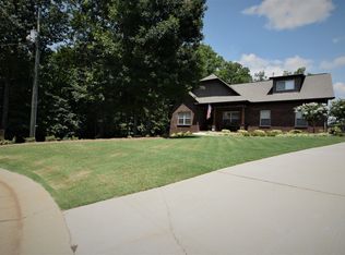 140 Highland View Dr, Riverside, AL 35135