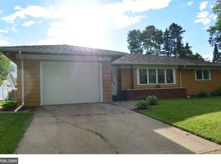 2425 10th Ave E, Hibbing, MN 55746