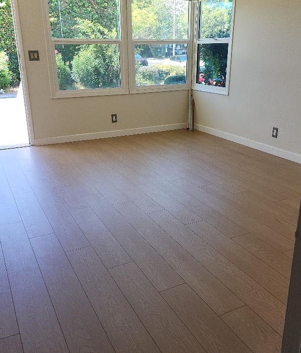 1st image of 15616 S Manhattan Pl APT B
