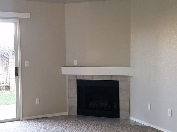 4th image of 1018 Burton Dr APT A