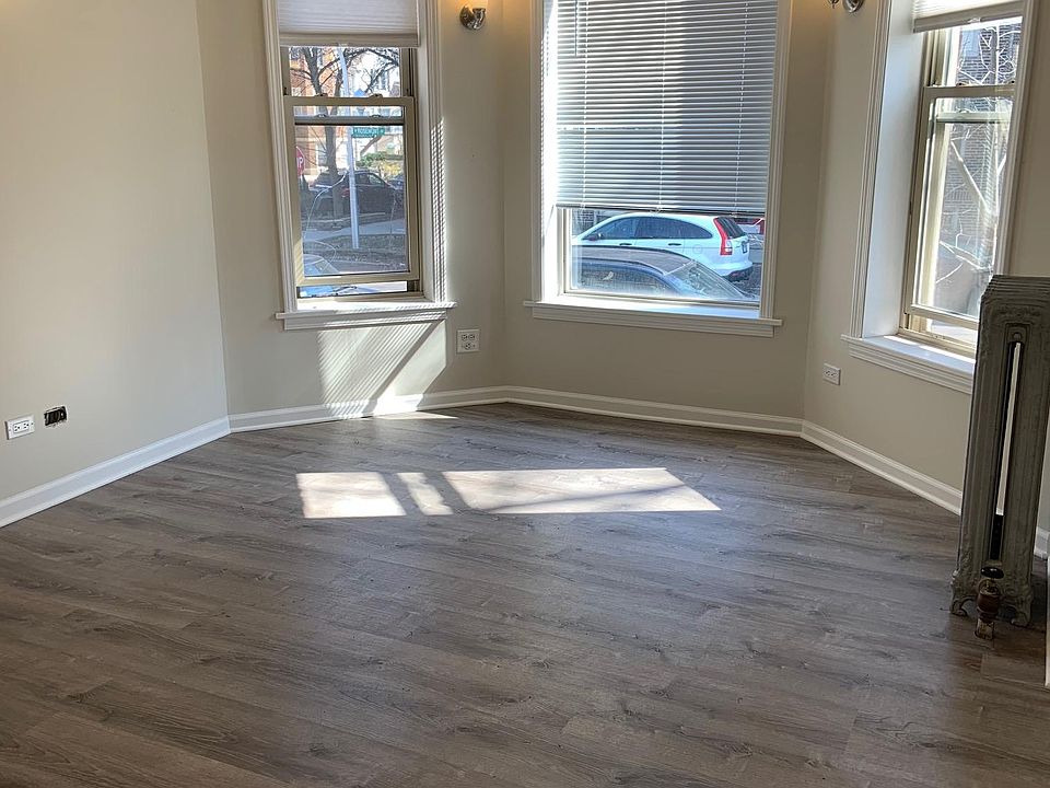 1st image of 1238 W Rosemont Ave