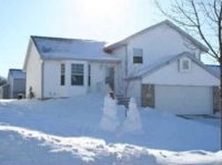 5417 Bauer Dr, Madison, WI 53718