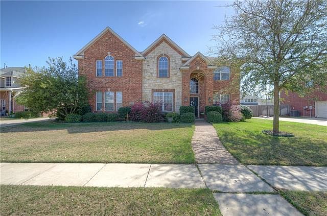 1st image of 3806 Park Wood Dr