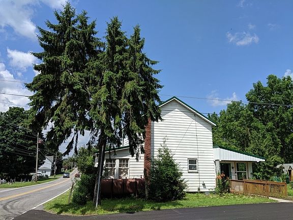3rd image of 1118 Forest Hills Dr