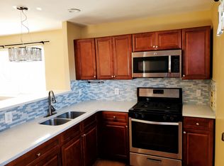 200 Green Ave Floor 2, Holmes, PA 19043