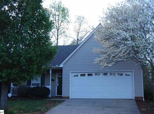 215 Twin Falls Dr, Simpsonville, SC 29680