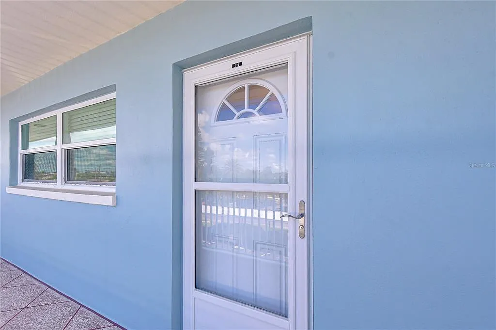 1 bed, 1.0 bath, 910 sqft, $2,100 — Photo 4