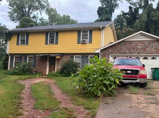140 Chestnut Ct, Inman, SC 29349
