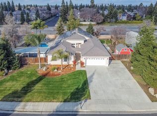 2413 Sierra Madre Ave, Clovis, CA 93611