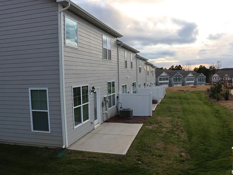 1604 Pendula Ln — Photo 31