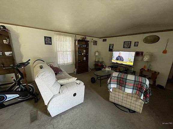 3rd image of 2221 S Prairie Ave Lot 160