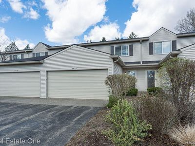 6472 Lochaven Ln, Waterford, MI, 48327